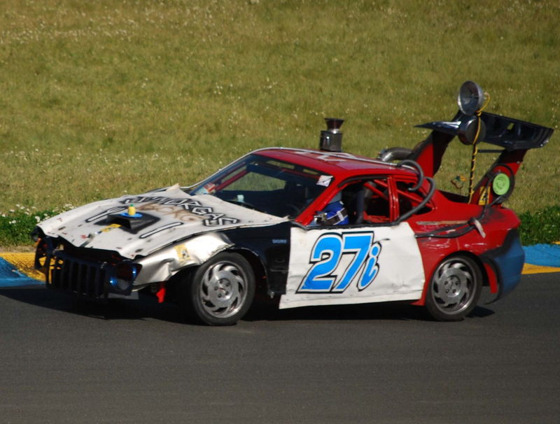 Illustration for article titled The Top 147 Lemons of the Sears Pointless 24 Hours of LeMons